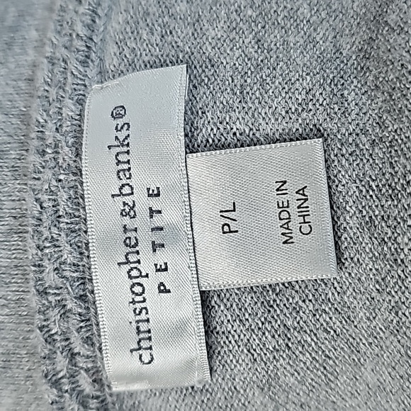 Sweater - Picture 13 of 16